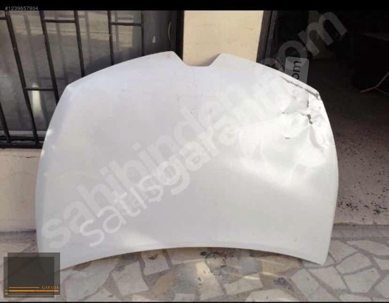 RENAULT CLİO 4 SEDEFLİ BEYAZ MOTOR KAPUTU ORİJİNAL ÇIKMA