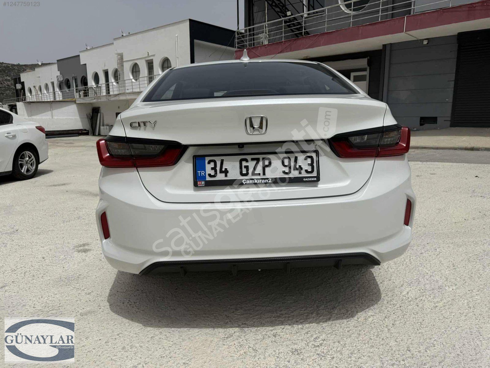 GÜNAY OTOMOTiVDEN 2022 MODEL 43000 KM DEGIŞENSIZ HASAR KAYITSIZ