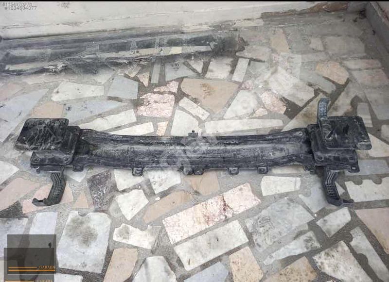 HYUNDAİ İ20 2009 2014 ARKA TAMPON DEMİRİ ORİJİNAL ÇIKMA TEMİZ