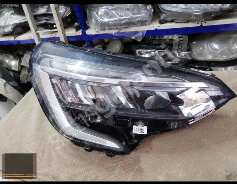 RENAULT CLİO 5 ÖN SAĞ FAR ORİJİNAL ÇIKMA