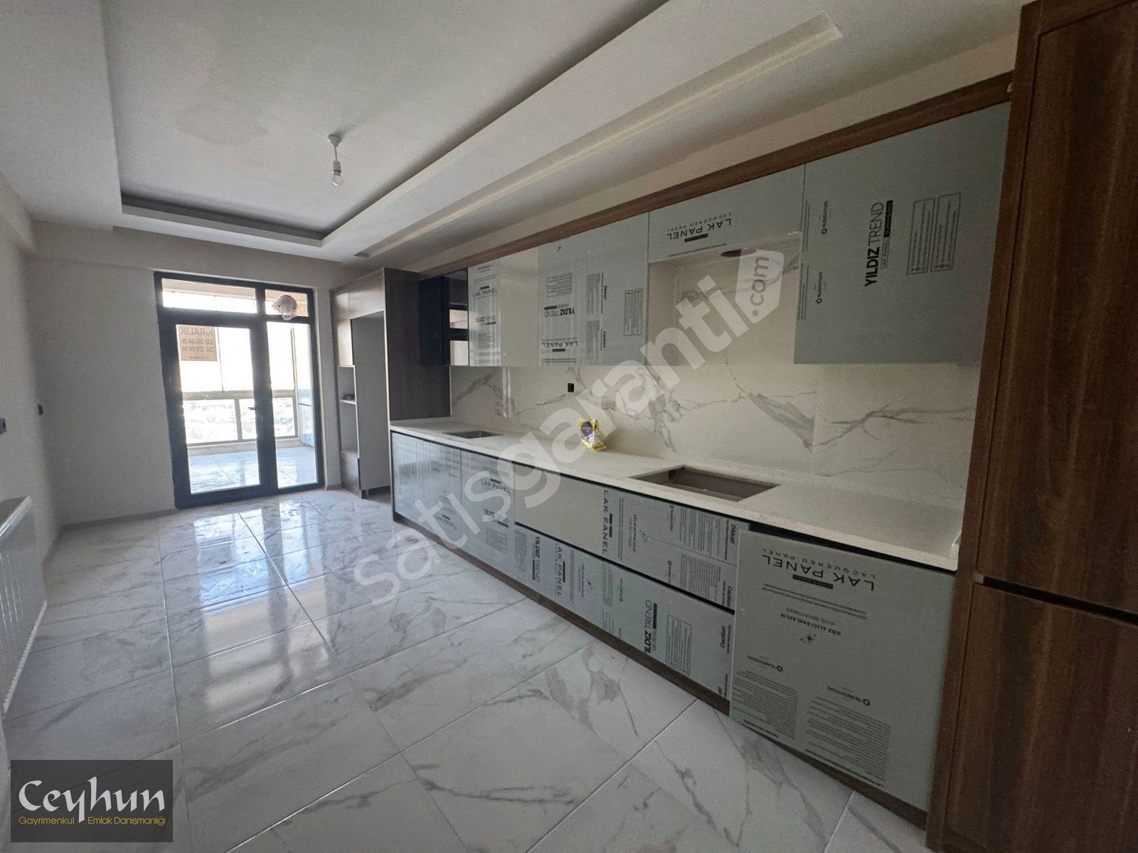 3+1ARAKAT ULTRA LÜX SIFIR ÇİFT CEPHELİ MANZARALI KİRALIK