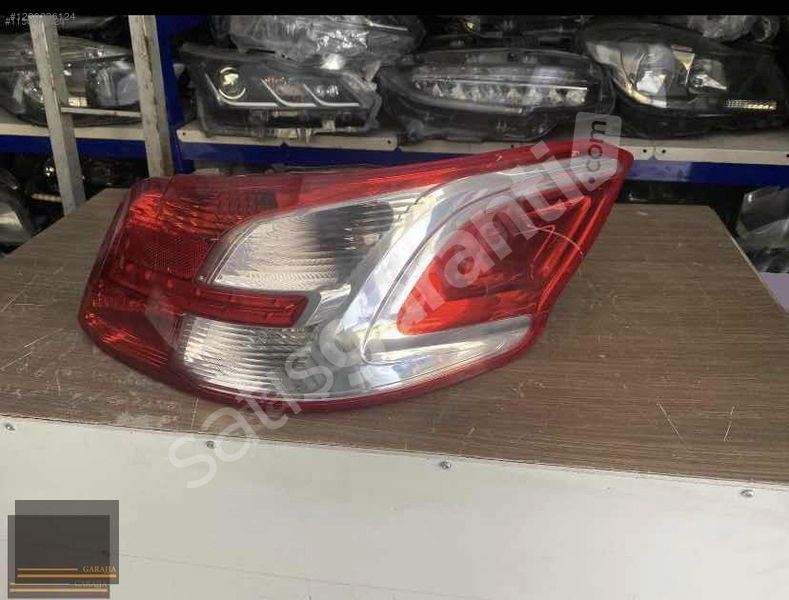 PEUGEOT 301 ARKA SAĞ STOP ORİJİNAL ÇIKMA