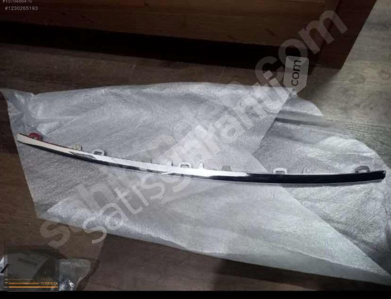 SKODA SÜPERB 2014/18 ÖN TAMPON ORTA IZGARASI NİKELAJI SIFIR ORİJ