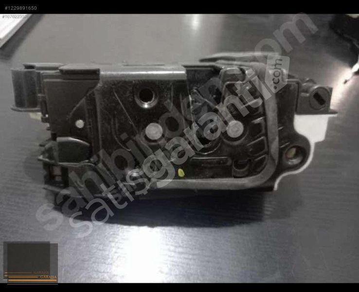 VOLKSWAGEN PASSAT 2013/20 SAĞ ÖN KAPI KİLİDİ SIFIR ORİJİNAL