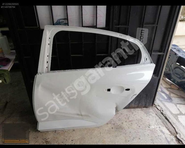 RENAULT MEGANE 4 ARKA SOL KAPI ORİJİNAL ÇIKMA
