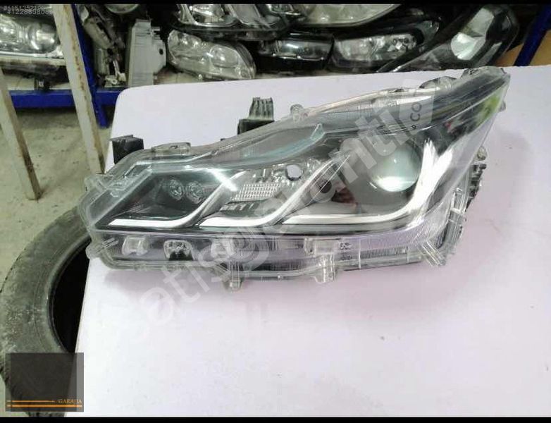 TOYOTA COROLLA 2019/23 LEDLİ ÖN SOL FAR ORİJİNAL ÇIKMA