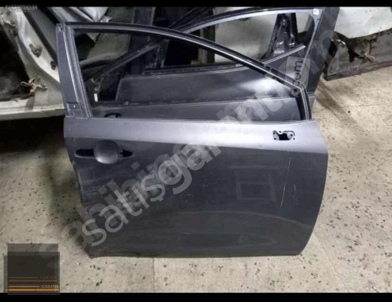 TOYOTA COROLLA 2018/22 ÖN SAĞ KAPI ORİJİNAL ÇIKMA