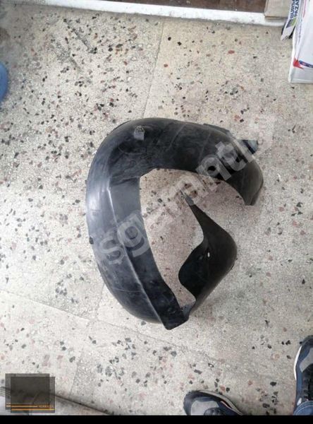 AUDİ A3 2008/13 ÖN SAĞ ÇAMURLUK DAVLUMBAZ ORİJİNAL ÇIKMA