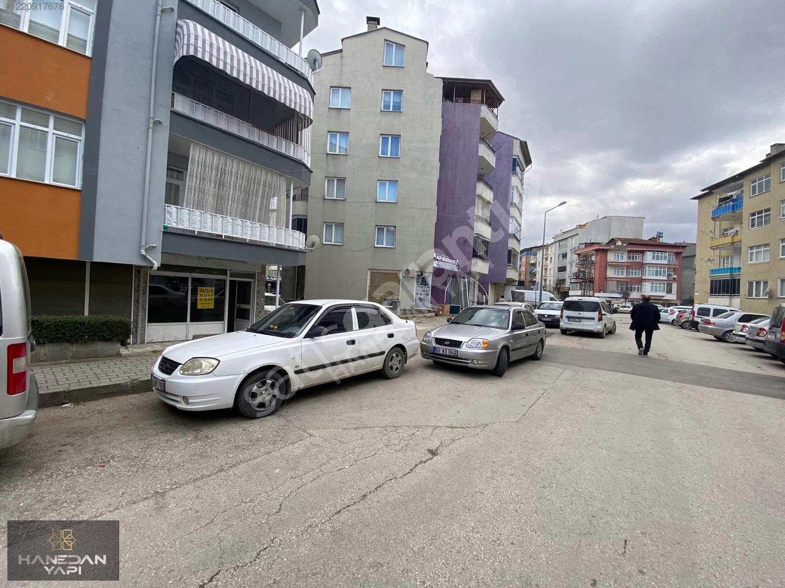ESENTEPE MAH .SATILIK 20 m2 DÜKKAN