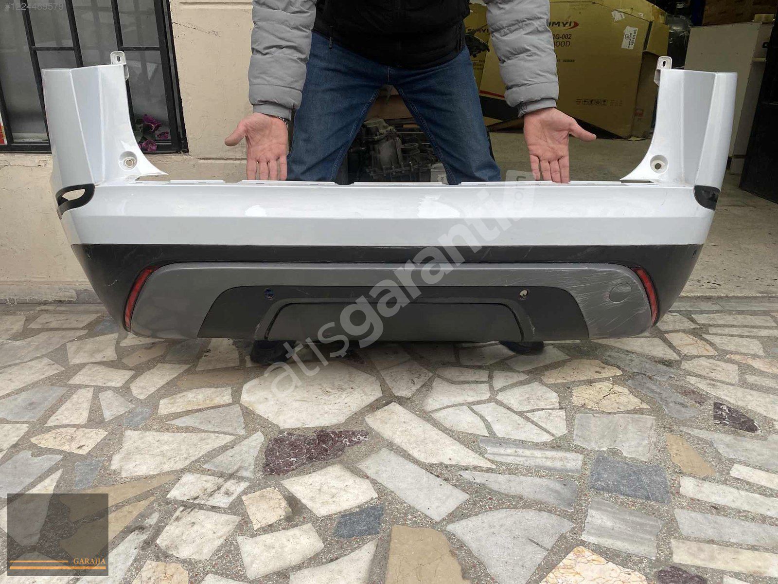 RANGE ROVER VELAR SÖKME ARKA TAMPON ORİJİNAL