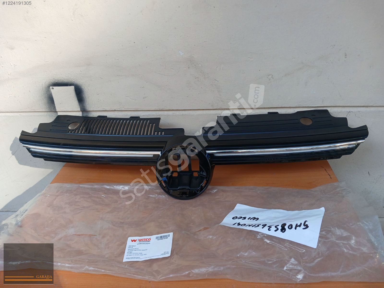 VOLKSWAGEN GOLF 8 ÖN PANJUR LEDLİ BEYİNLER ÜZERİNDE SIFIR İTHAL