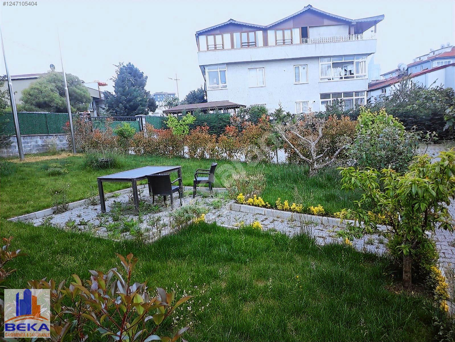 ATAKENTTE KÖŞE BAŞI İKİZ VİLLA ARSASI