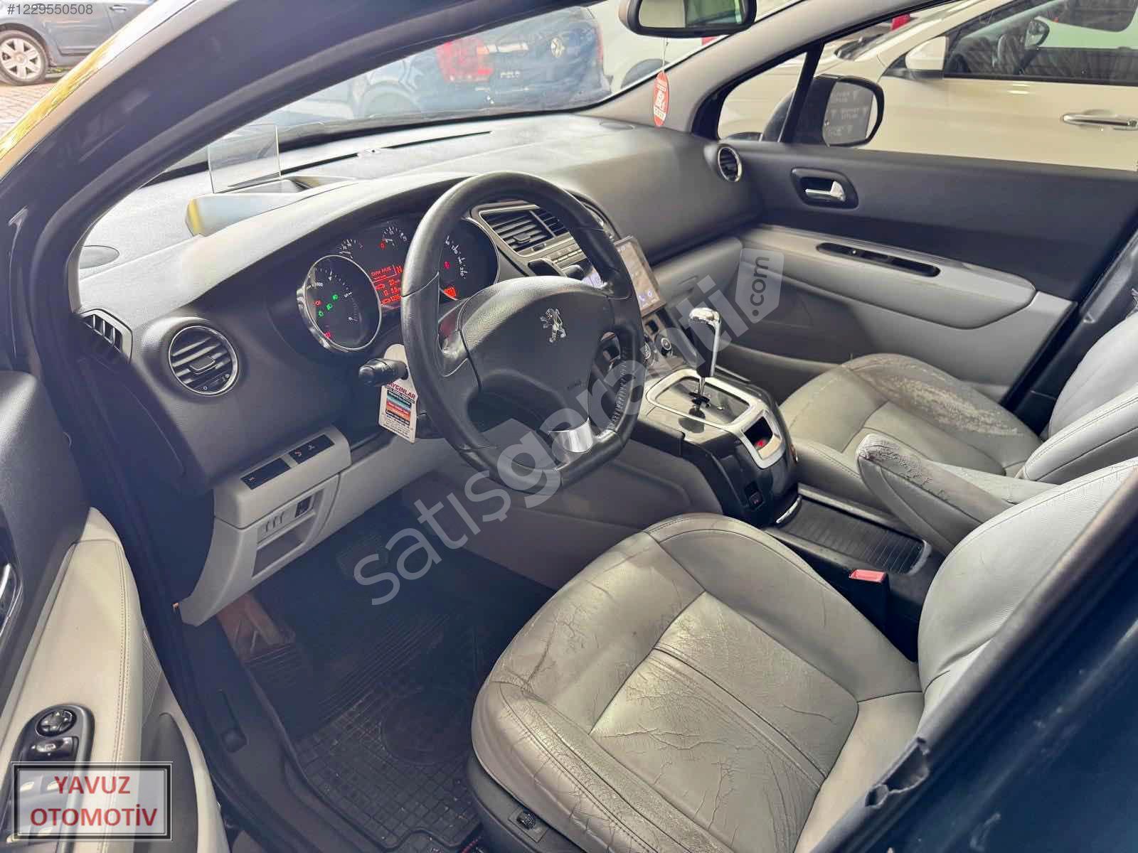 Yavuz Otomotiv den 2011 1.6 5008 7 Kişilik 173.000KM EMSALSİZ