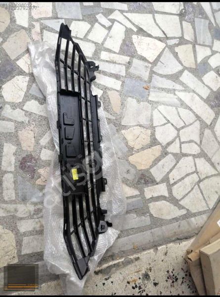 RENAULT MEGANE 4 FAZ 2 ÖN TAMPON ORTA IZGARA SIFIR ORİJİNAL