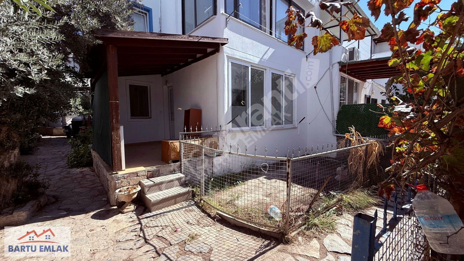 Turgutreis akçaalan merkezde 2+1 satılık daire