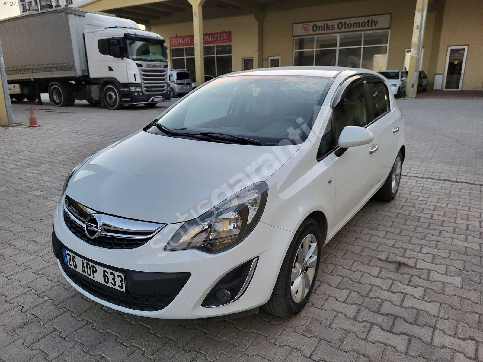 ONİKS OTOMOTİVDEN 2014 CORSA 1.2 TWİNPORT 108000 KM MANUEL