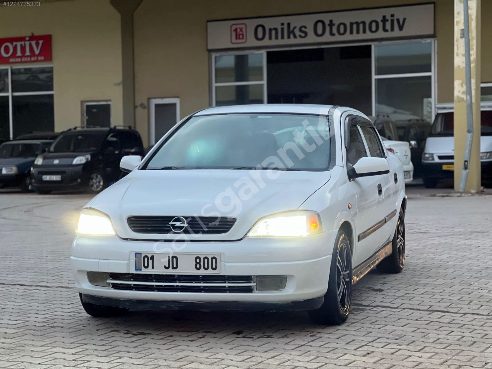 ONİKS OTOMOTİVDEN 2001 OPEL ASTRA CD OTOMATİK 1.6 MUAYENE YENİ