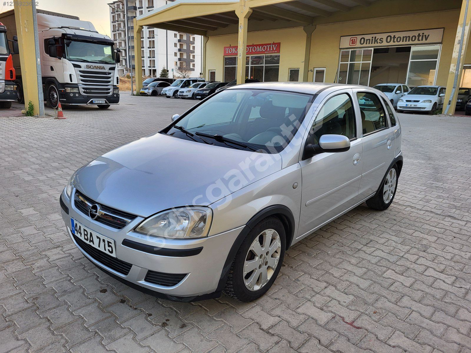 ONİKS OTOMOTİVDEN 2004 CORSA OTOMATİK 1.2 TWİNPORT ENJOY