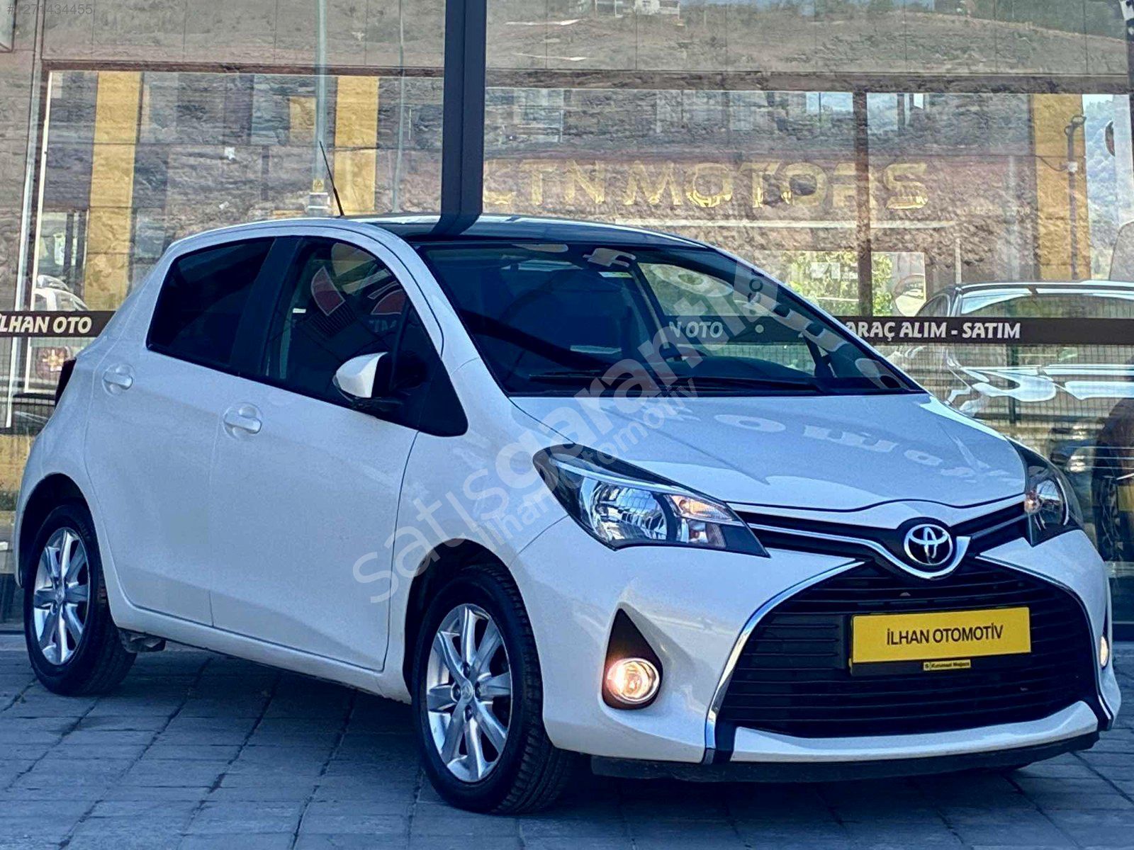İLHAN OTOMOTİV'DEN TAM OTOMATİK-CAM TAVAN TOYOTA YARİS