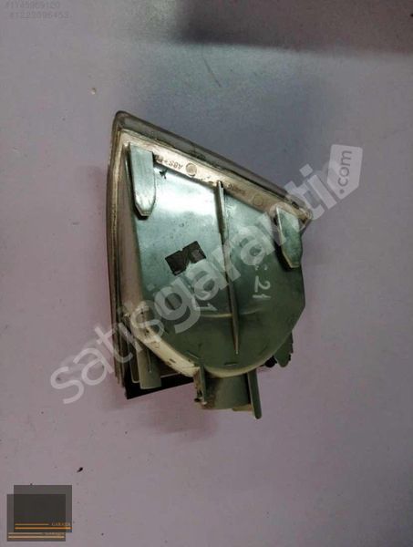 RENAULT 21 ÖN SAĞ SİS LAMBASI ORİJİNAL ÇIKMA