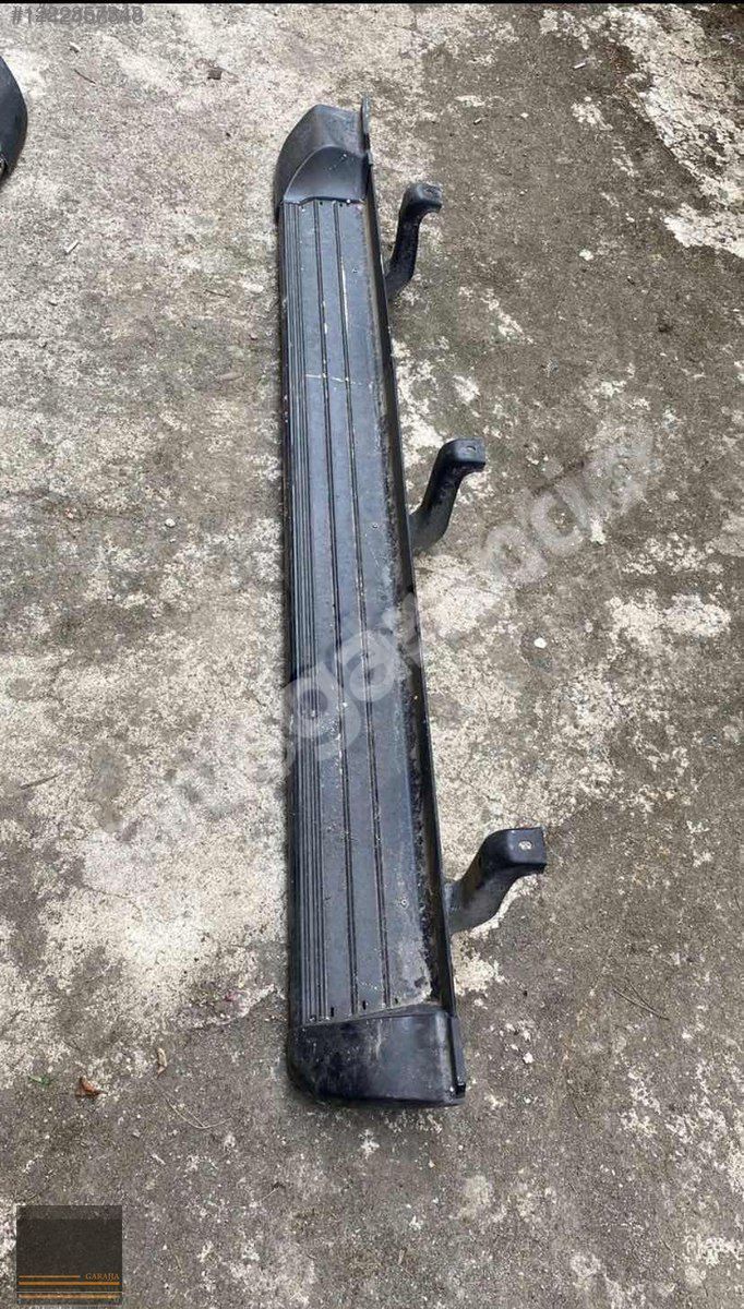 MİTSUBİSHİ L200 SAĞ YAN BASAMAK ÇIKMA