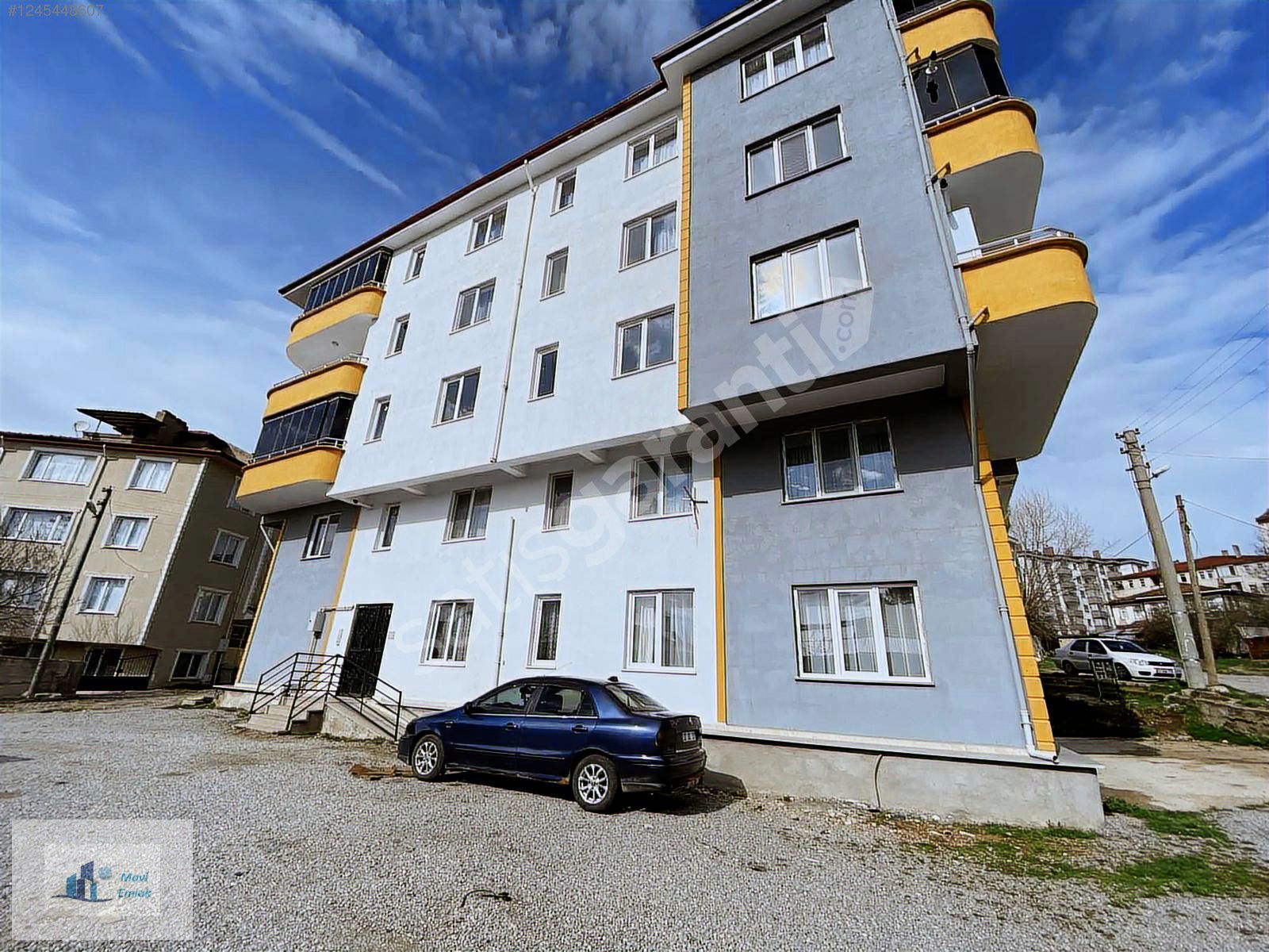 DEVREKANİ AHİÇELEBİ İLÇENİN MERKEZİNDE SATILIK 2+1