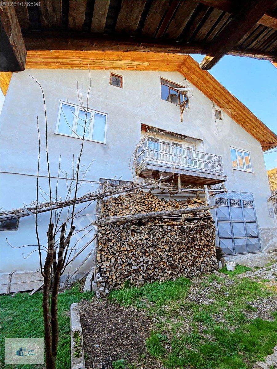 KASTAMONU MERKEZ BULACIK SATILIK 2.5 KATLI EV VE ARSA 624 M2