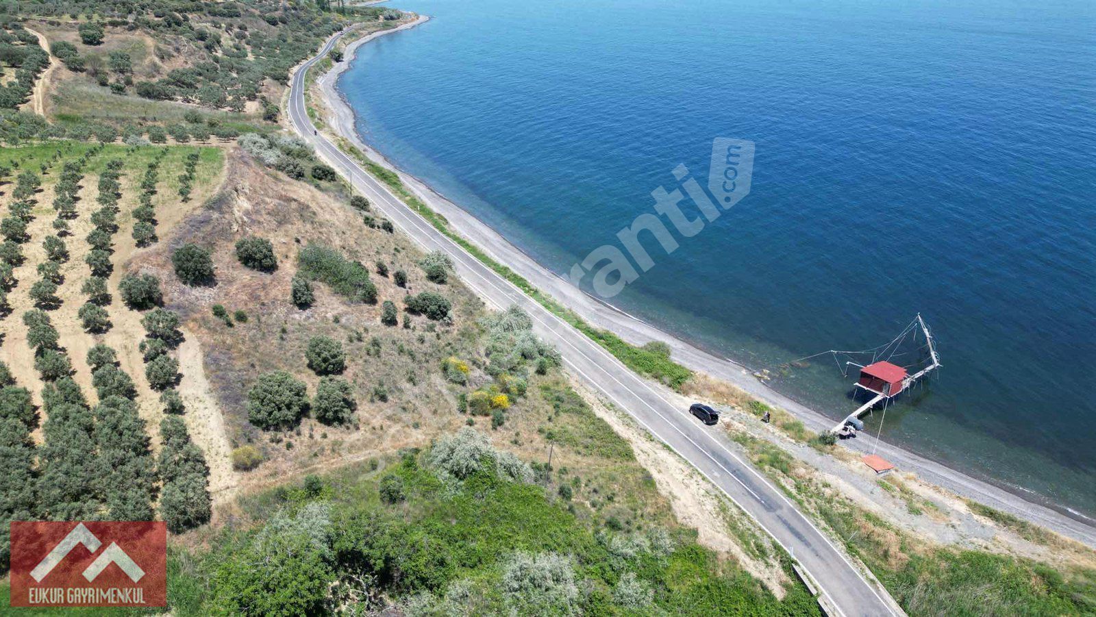 HOŞKÖY'DE DENİZE SIFIR ASVALTA CEPHE 3.572 m2