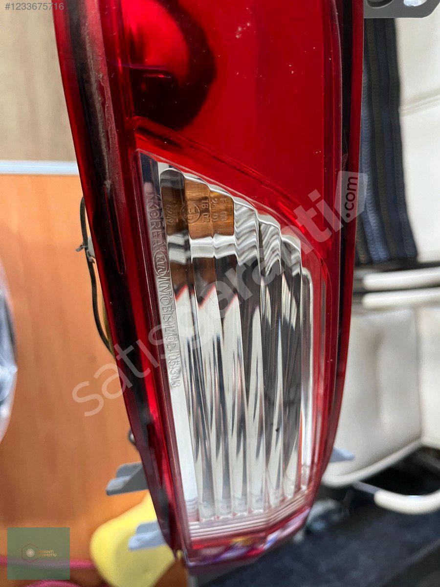 KİA SPORTAGE SOL SİS REFLEKTÖR ORJİNAL ÇIKMA STOP 2405-D9200