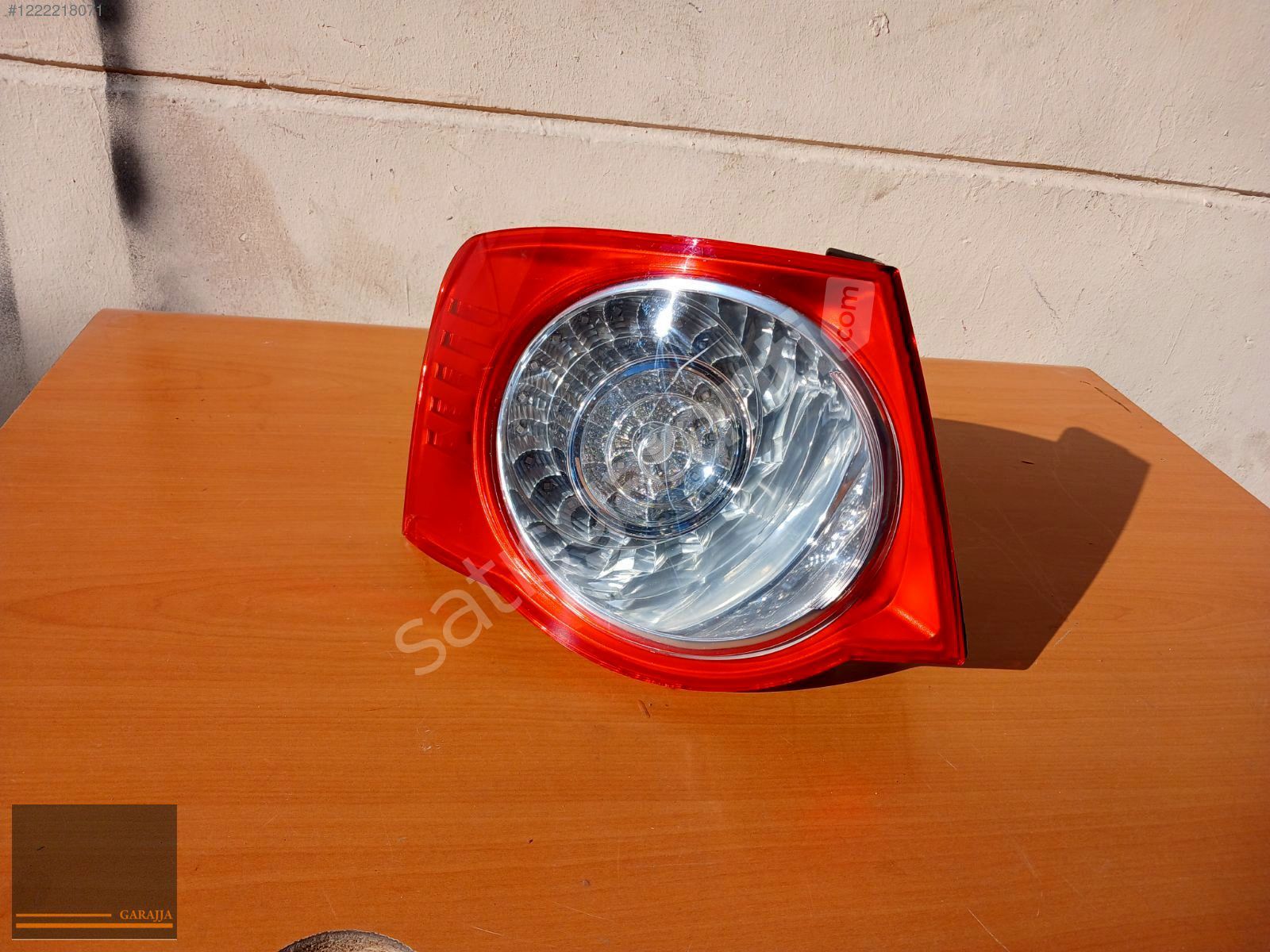 VOLKSWAGEN JETTA SOL ARKA DIŞ STOP LAMBASI SIFIR İTHAL 2006-10