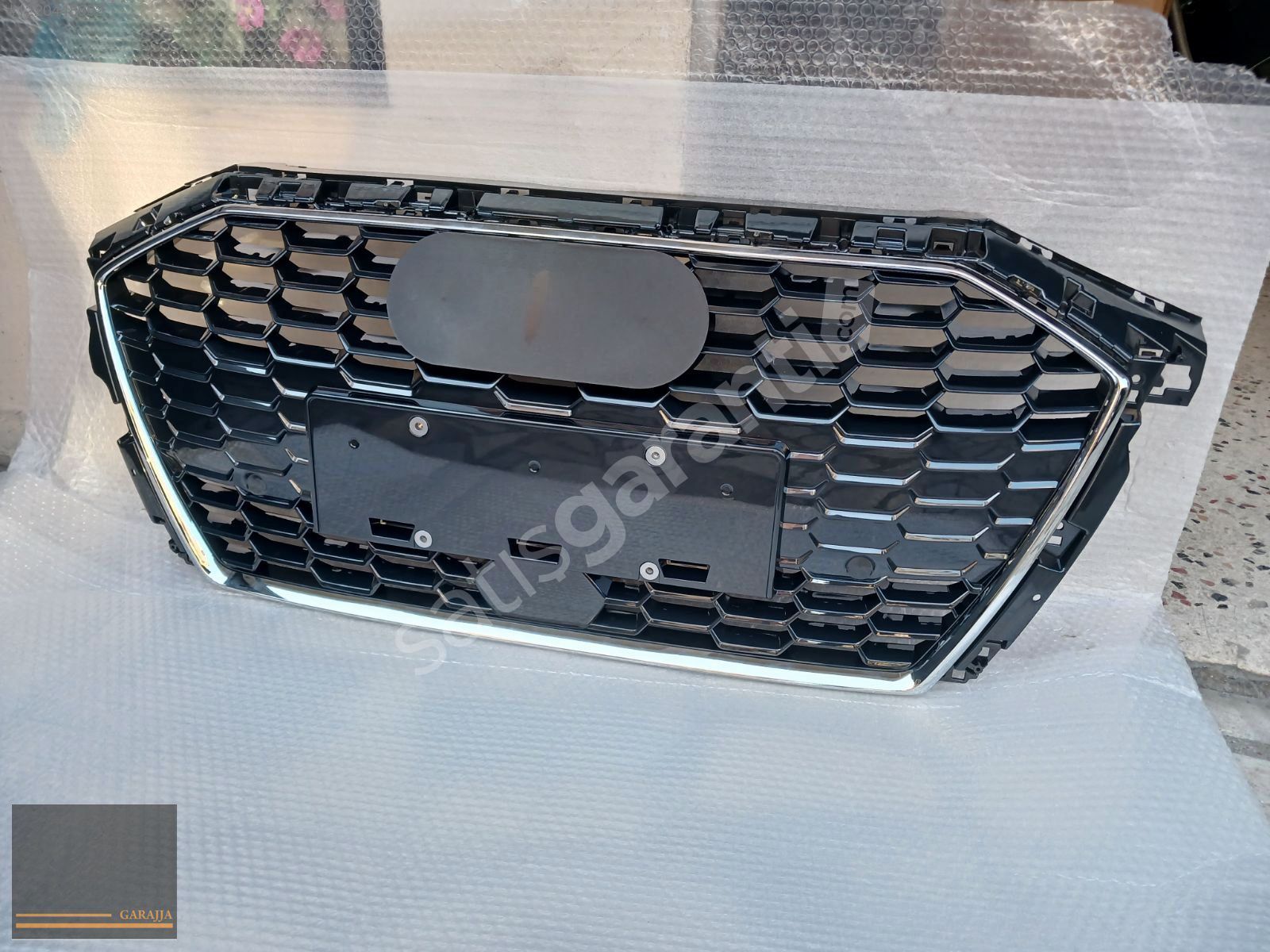 AUDİ A3 S-LİNE PIANO BLACK ÖN PANJUR SIFIR İTHAL 2021-22- 23