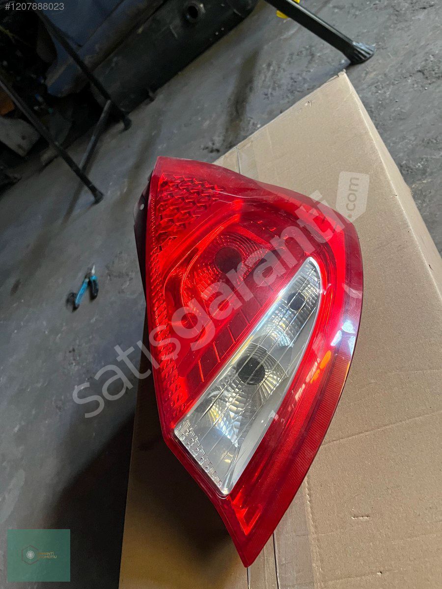 FORD FİESTA SAĞ DIŞ ORJİNAL STOP