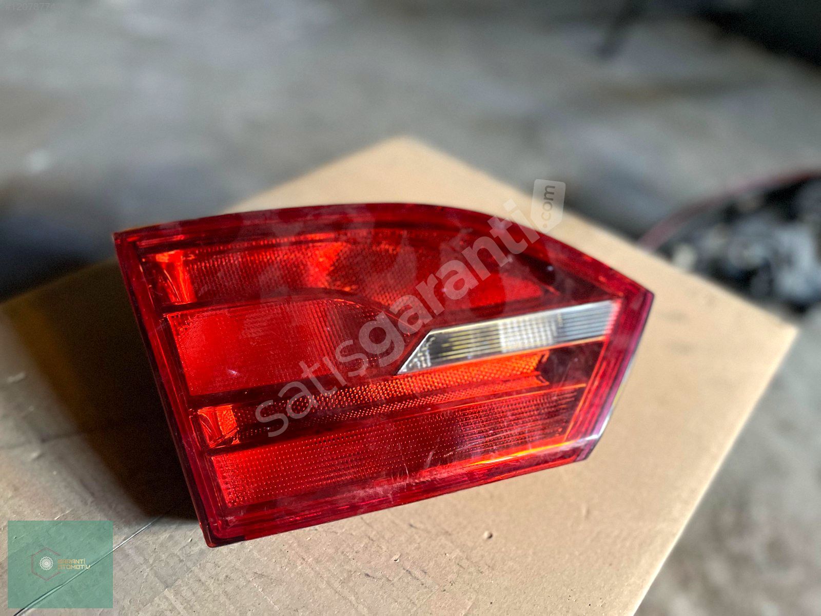 VOLKSWAGEN JETTA SOL İÇ STOP ÇIKMA ORJİNAL