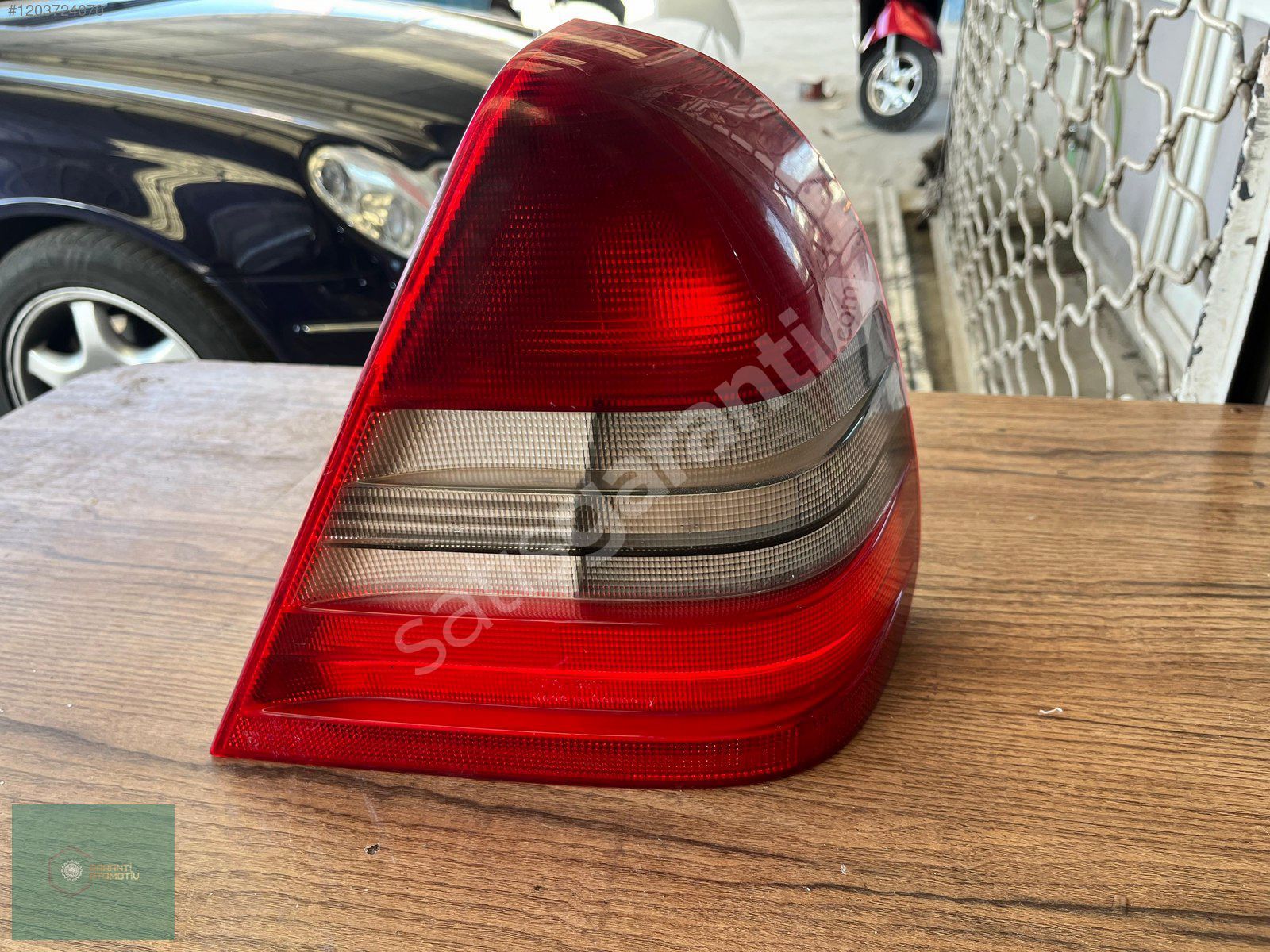 MERCEDES W 202 KASA ORİJİNAL ÇIKMA SAĞ STOP A 202 820 12 64