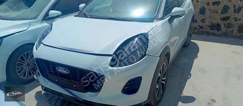 FIRSAT ARACI 2024 FORD PUMA TİTANİUM 1.0 HYBRİT 7.000 KM