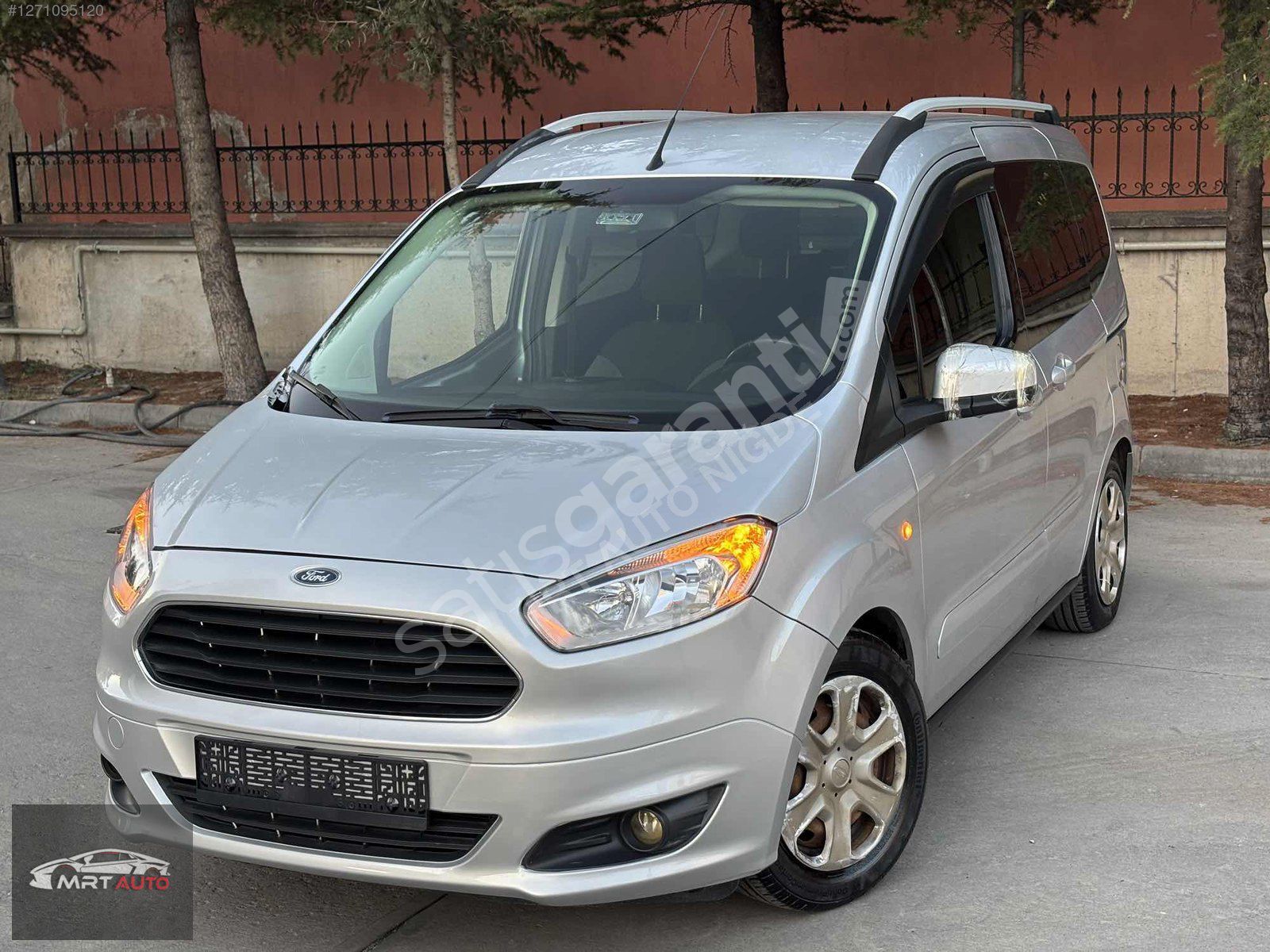 FIRSAT ARACI 2014 TOURNEO COURIER COMBİ DELUX 1.5 TDCİ 129.000Km