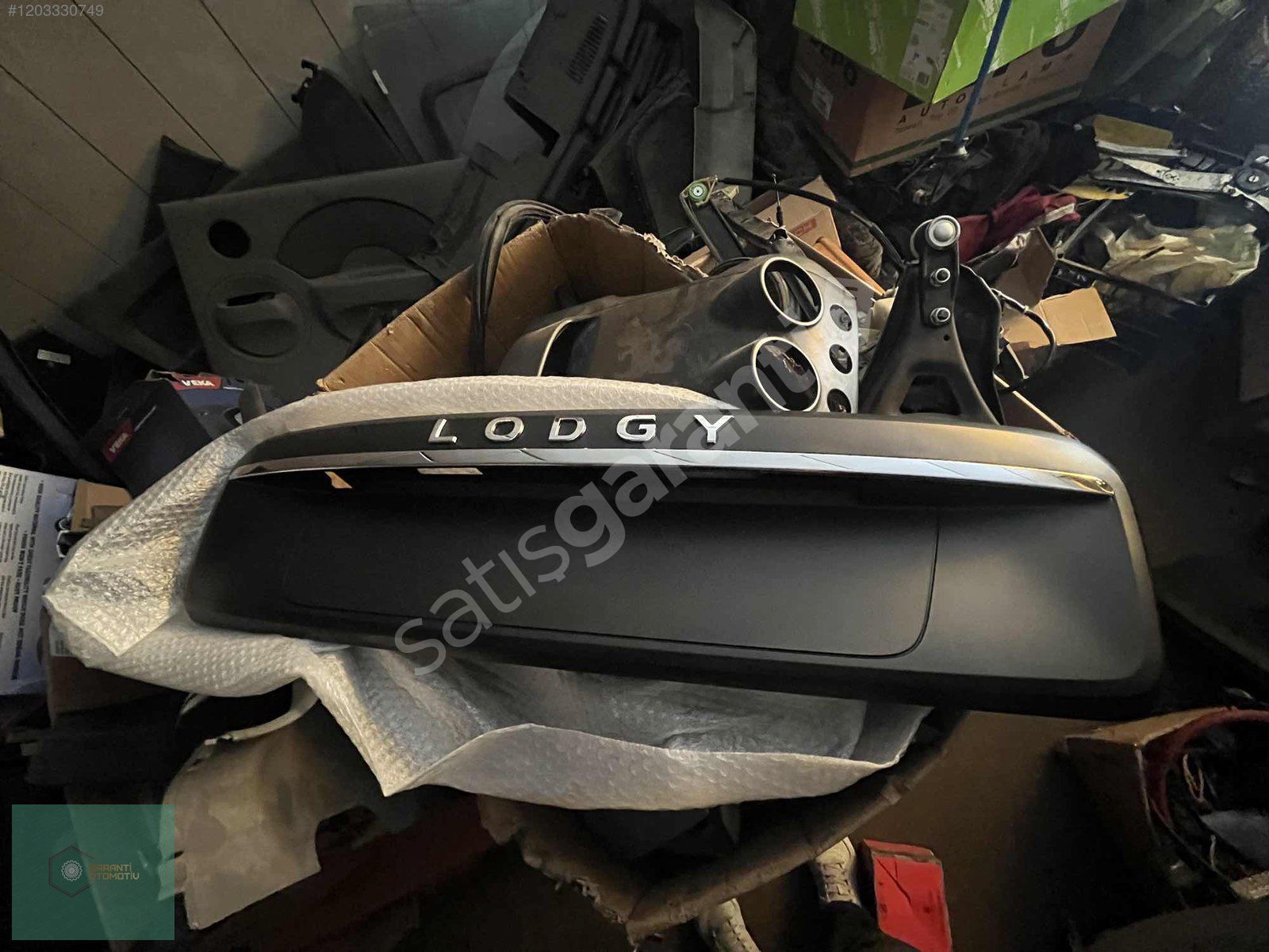 DACİA LODGY BAGAJ PLAKA PLASTİĞİ ORJİNAL 848102812R SIFIR