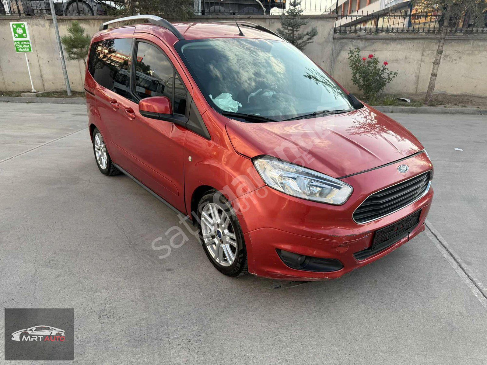 FIRSAT ARACI 2014 TOURNEO COURIER COMBİ TİTANİUM PLUS 151.000Km