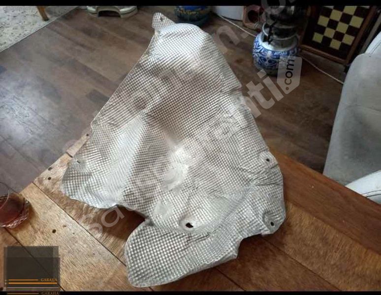 BMW G30 3 SERİSİ EGSOZ ISI YALITIM KALKANI ORİJİNAL ÇIKMA