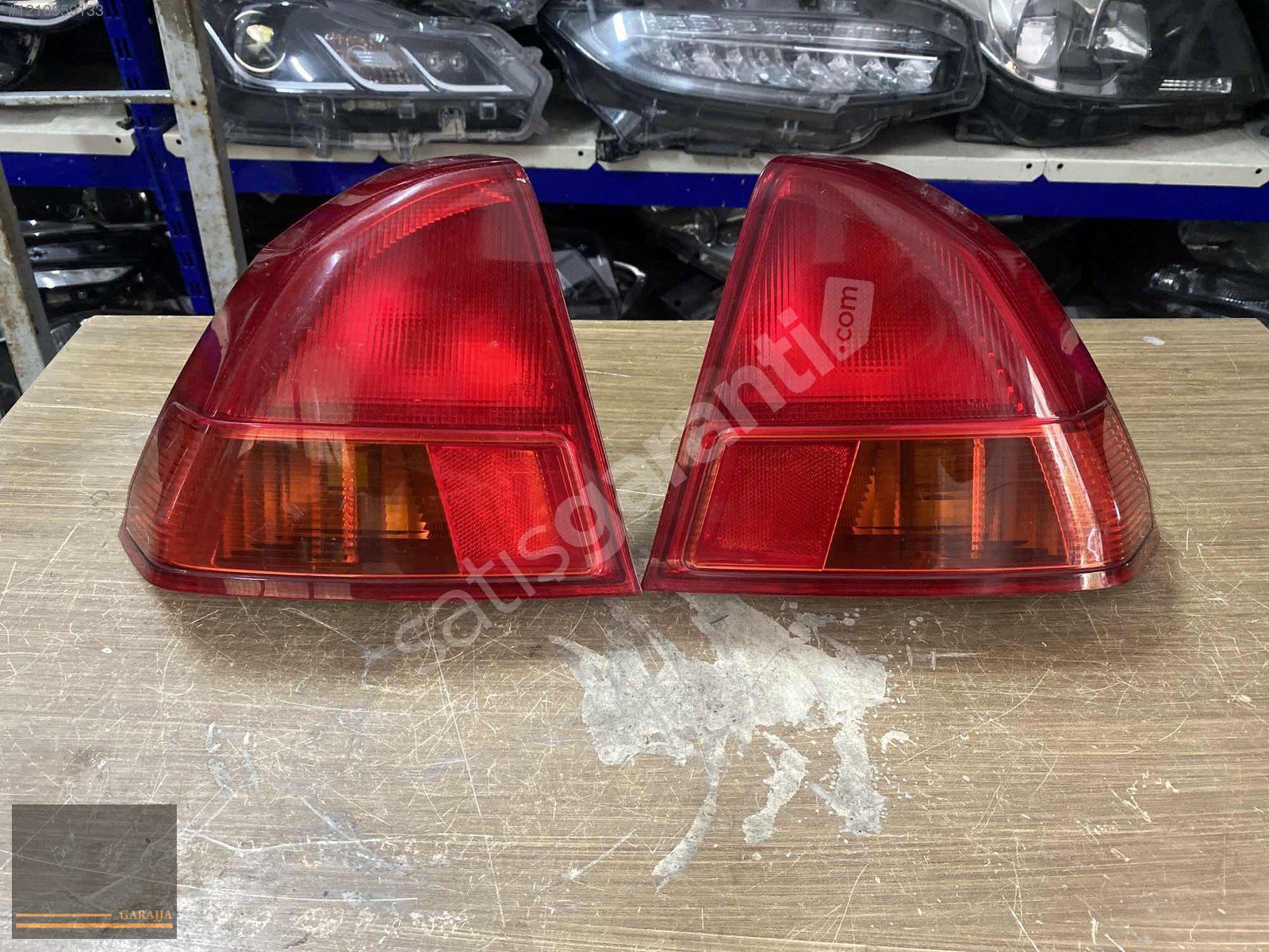 HONDA CİVİC 2001/03 ARKA SAĞ SOL STOP ORİJİNAL ÇIKMA