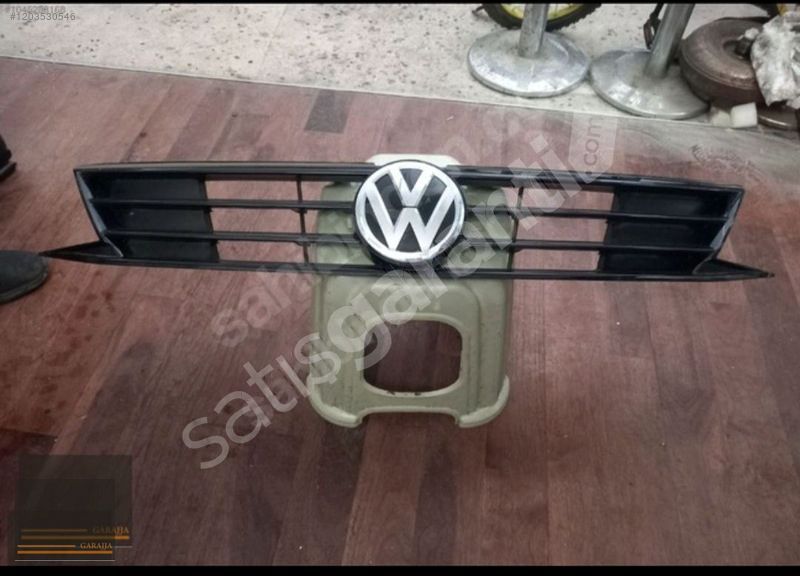 Volkswagen Jetta 2014-2019 ön panjur çıkma orijinal