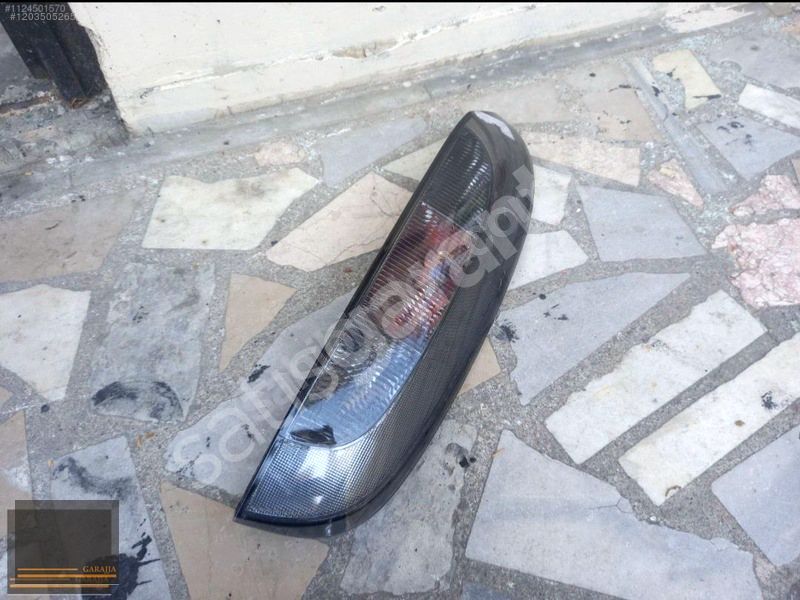 Opel Corsa C sağ arka stop lambası