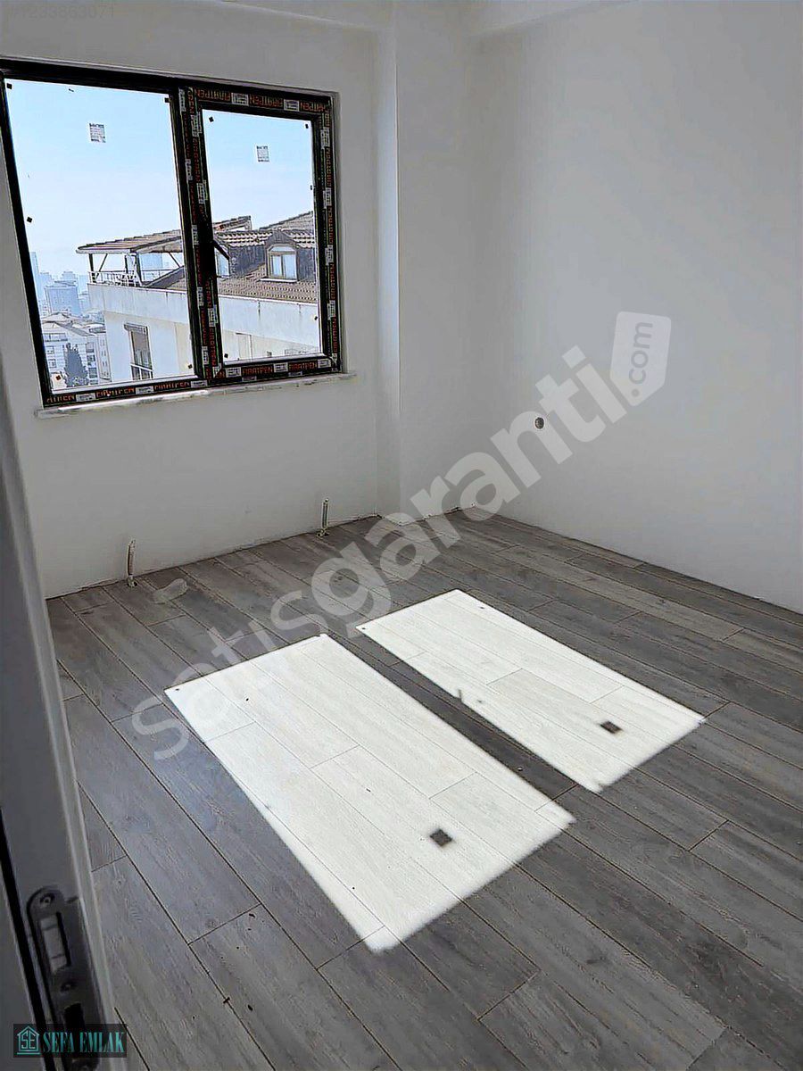 YAKACIK ÇARŞI MERKEZDE YENİ SATILIK DUBLEKS DAİRE