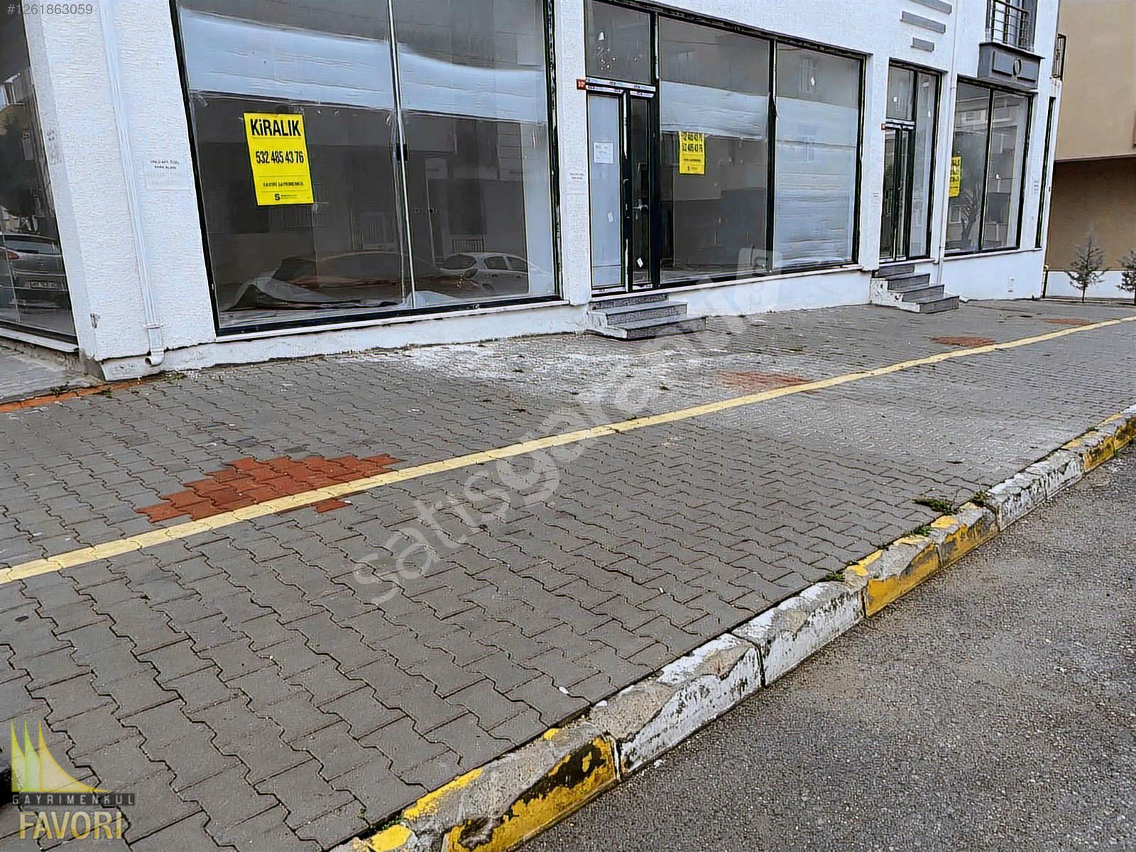 FAVORİ'DEN E-5 ÜSTÜNDE CADDEYE PARALEL 300 METRE KARE DÜKKAN