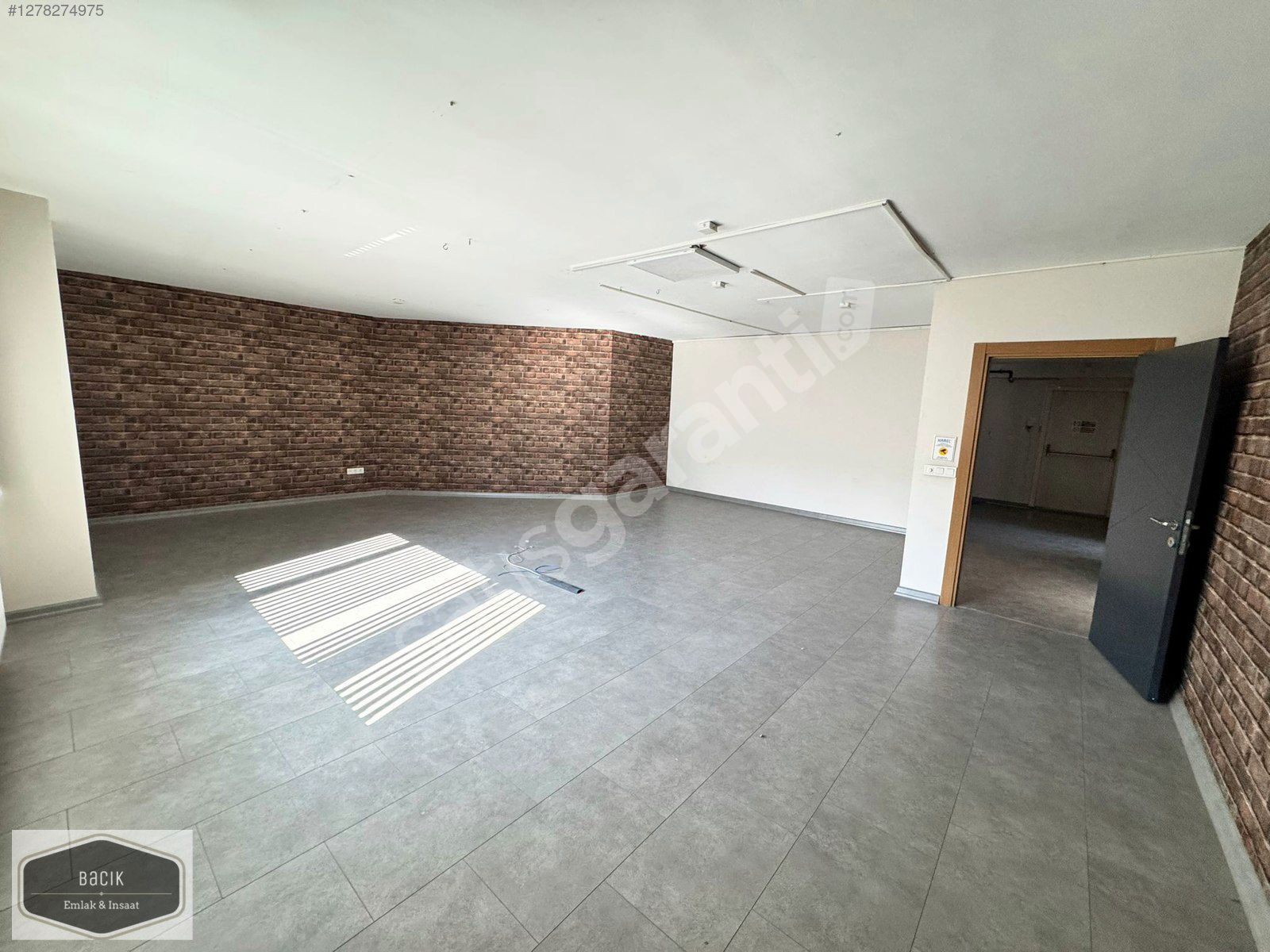 SANCAKTEPE METRO YÜK ASANSÖR 1100 m2 PRESTİJLİ KİRALIK BACİK