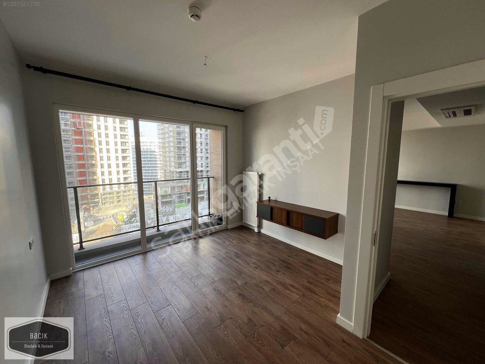 BACİK TORKAM SİTESİ 1.5+1 SATILIK ÖZEL YAPIM SATILIK DAİRE