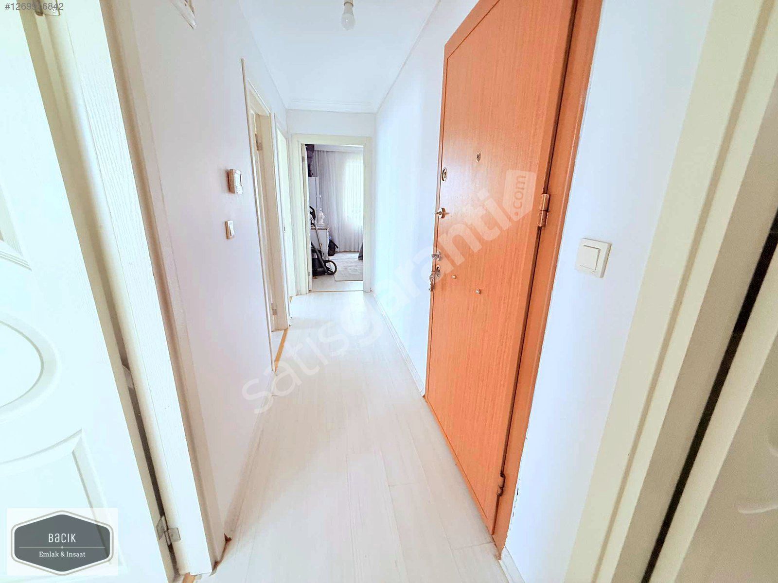 SANCAKTEPE ORMAN MANZARA LI SATILIK 2+1 80m2 BUTİK SİTE tadında