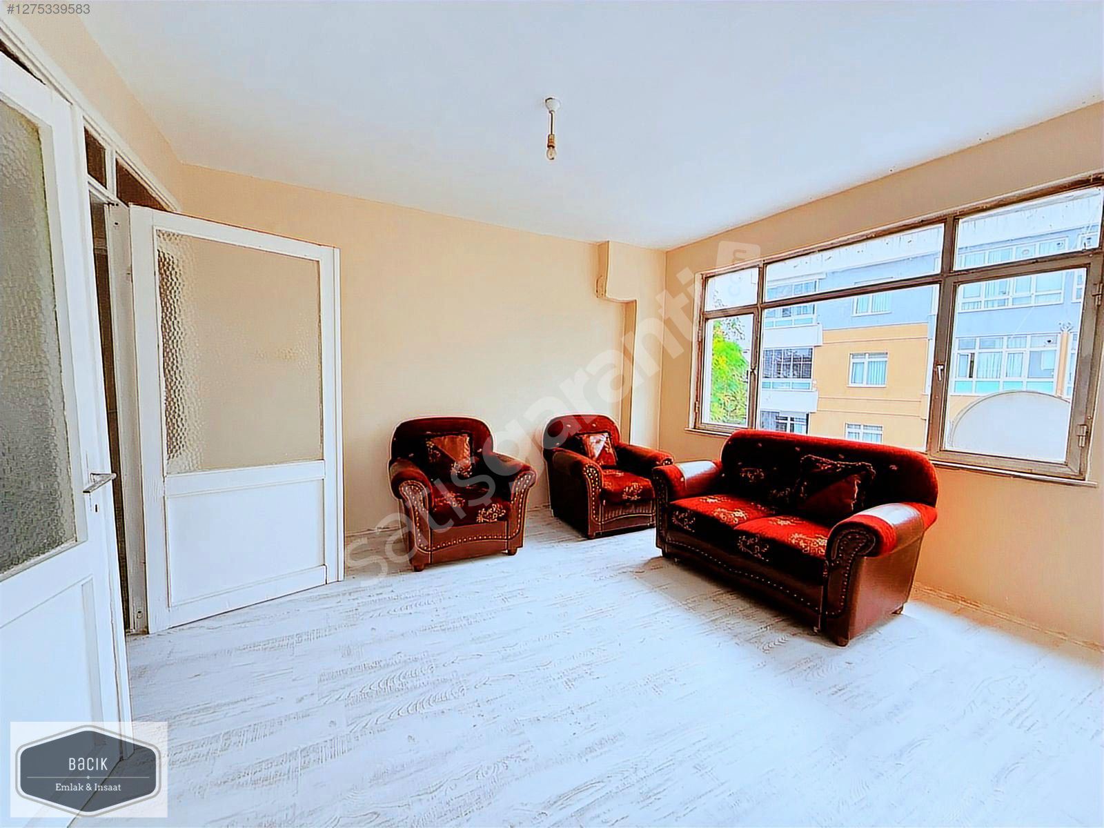 SANCAKTEPE SATILIK METRO YANI 3+1 ARAKAT GÜNEY CEPHE DAİRE BACİK