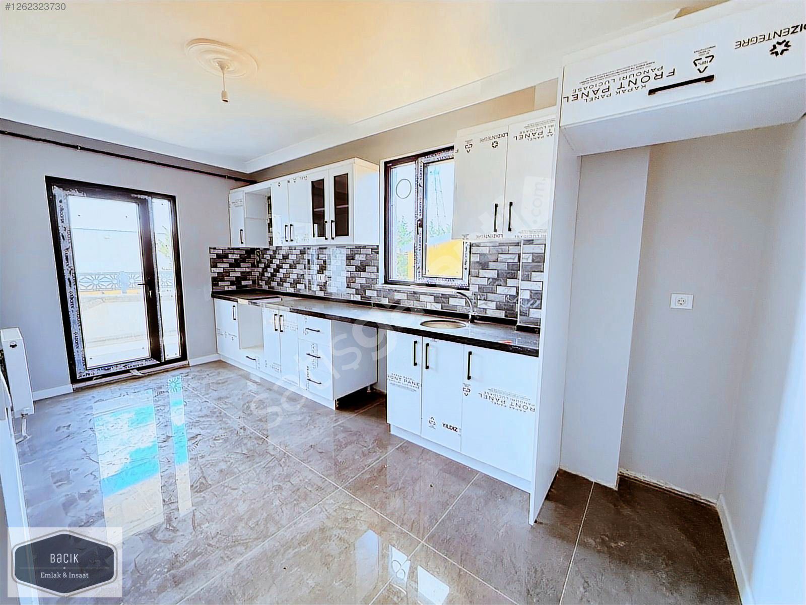 SANCAKTEPE SAMANDIRA SIFIR 3+1 ARAKAT 145m2 İSKANLI BACİK EMLAK