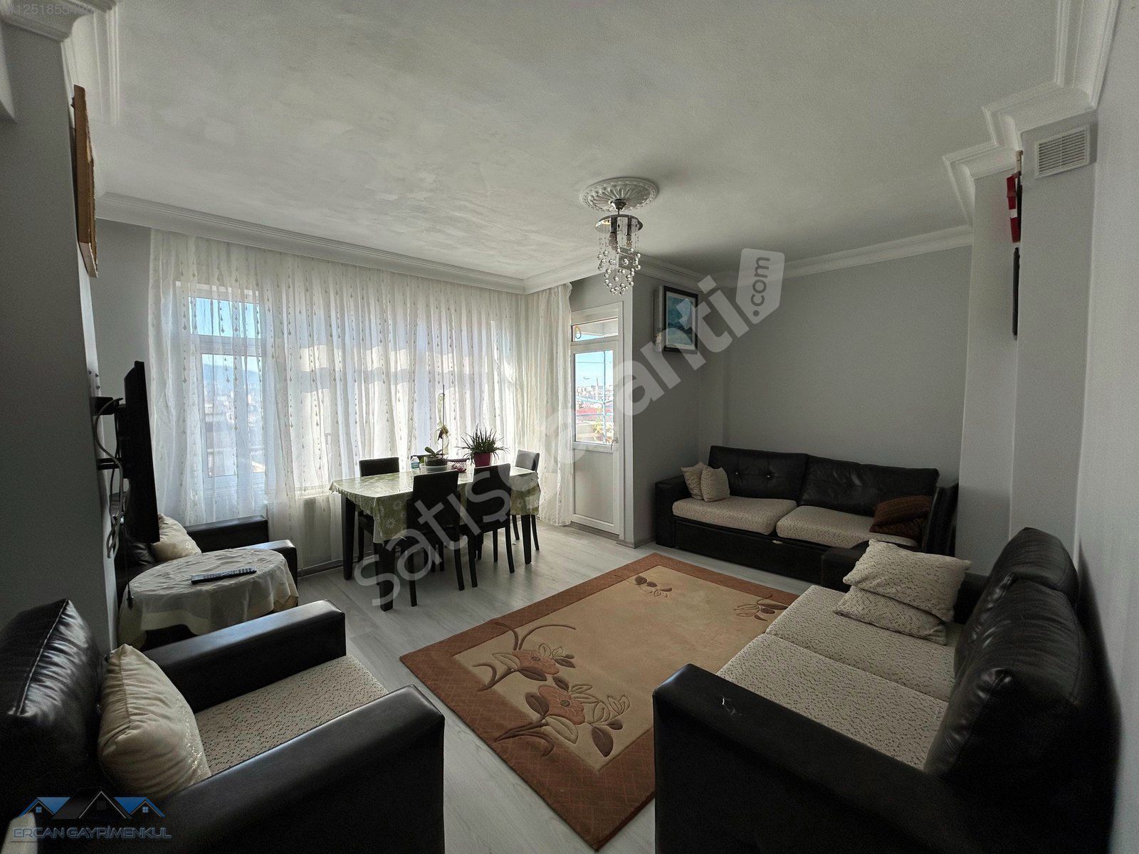 ERCAN GAYRİMENKULDEN GÜZELYALI'DA EŞYALI KİRALIK 2+1 DAİRE